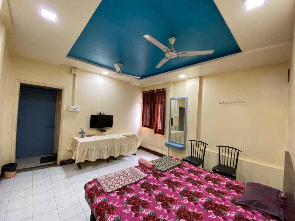 Muktai Lodge Solapur Exterior photo